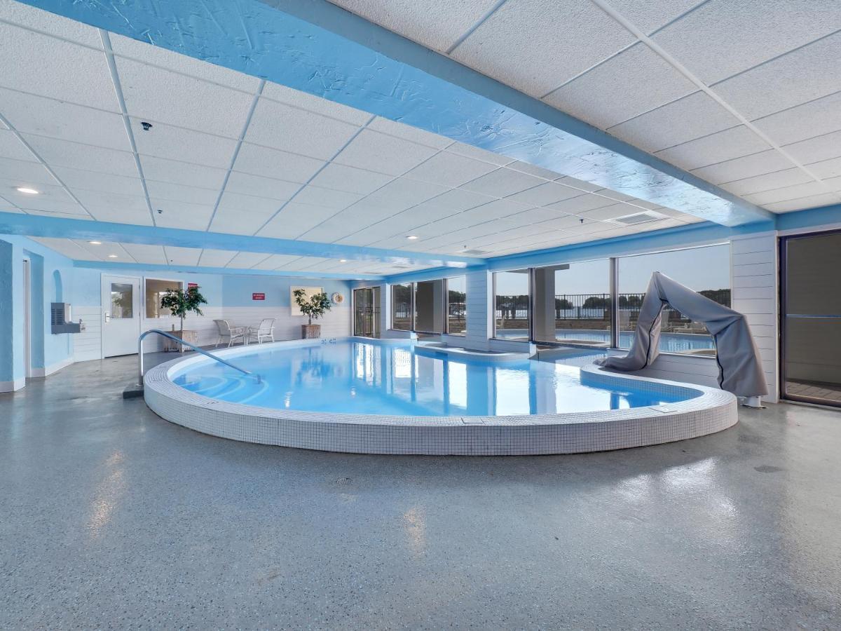 105 Edgewater Inn 샤를부아 외부 사진